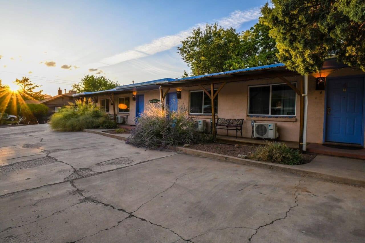 Ferienhaus Adventure Haven Near Downtown - Rose Tree 3 *